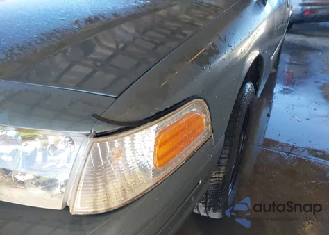 2011 Ford Crown Victoria Police Interceptor из США, поврежденный, VIN 2FABP7BV4BX131576